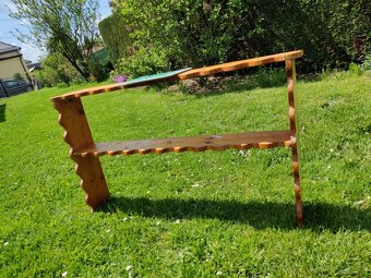 Ručně dělaný dřevěný nábytek - 14