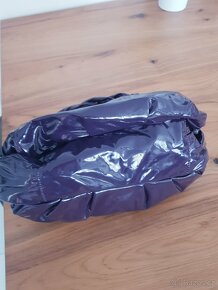 Kabelka Versace pc: 17.000kč - 14