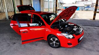 hyundai i30 1.4 benzin ( top stav ) - 14
