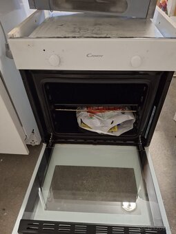 Kuchyňská linka se spotřebiči - 14