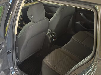 VOLKSWAGEN PASSAT 1.MAJ EL. KUFR CARPLAY SERVIS - 14
