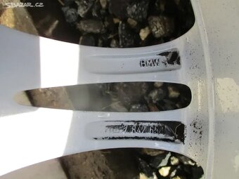 ALU kola BMW F11 8+9x18 ET24 - 14