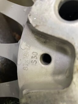 5x112 R18 8J IS30 ( ET30 ) BMW 5 + 245/45 R18 zimné - 14