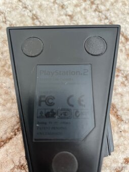 PS 2 slim s bohatým příslušenstvím - 14