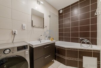 Prodej bytu 4+1, 83 m2, Ostrava - Poruba, ul. Hlavní Třída.  - 14