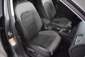 Volkswagen Golf 2.0 TDI Combi r. 2020. 131080km - 14
