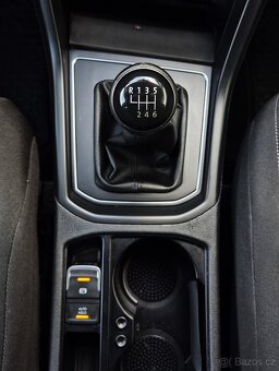 VW TOURAN TDI 2016 MANUÁL VÝHŘEV ADAPT. TEMPOMAT TAŽNÉ ALU - 14