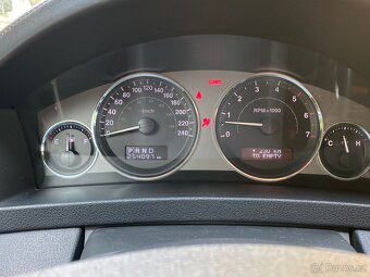 Jeep Grand Cherokee - 14
