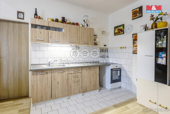 Prodej rodinného domu, 987 m², Lukavice - 14