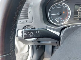 Škoda Octavia Scout 2,0TDi 103kW 4x4 AUTO A/C - 14