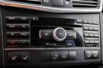 Mercedes-Benz E trieda Sedan 350 CDI BlueEFFICIENCY 4MATIC, - 14