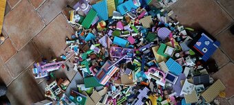 Obrovská krabice Lego Friends, Lego Dots - 14