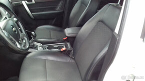 Chevrolet Captiva 2,2 CDTi 120 kW Kamera 7míst - 14