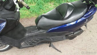 Suzuki Burgman 150 - 14