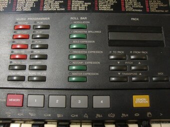 Elektrické klávesy varhany syntezátor Yamaha PSR-4500 1989 - 14