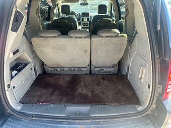 2010 Chrysler Grand Voyager 4,0 V6 LPG - 14
