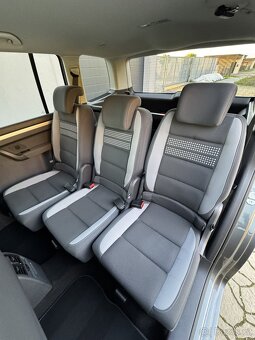 VW Touran 2013 2.0TDi 103kW LIFE 1.Majitel Tažné 2xkola - 14