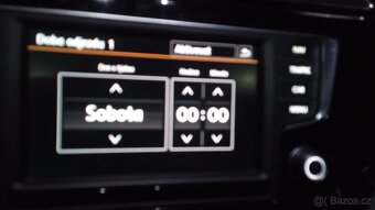 VW Touran 2.0  Tdi-110kw,Highline, Webasto,Led svetla - 14