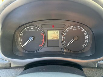 ► ŠKODA FABIA 1,4 AMBIENTE - 63 KW, TOP KM ◄ - 14