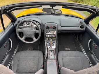 Mazda MX-5 NA Miata 1,6 90PS Sunracer rok 1995 - 14