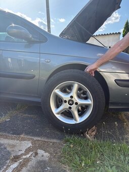 Citroën C5 2.0 HDI Break 121 332 km– Nová STK - 14