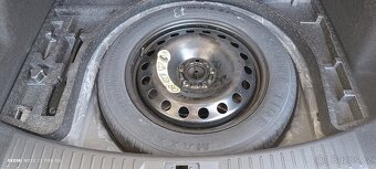 Prodám FORD Kuga Titanium 2,0TDSCI 110kW, 6/2016, super stav - 14