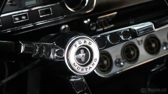 1965 FORD MUSTANG CABRIO V8 4-SPEED MANUAL KRASAVEC - 14