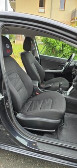 Kia Ceed 1,6 GDI hatchback 99kW - 14
