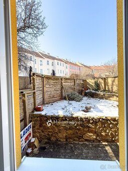 Prodej zrekonstruovaný a vybavený byt 1+kk, 27 m2 - ul. Havl - 14