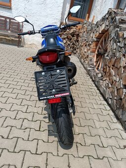YAMAHA XT 125 X - 14