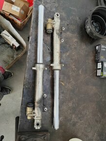 SUZUKI GSX-R 750 GR75A náhradní díly - 14