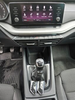 Prodam Škoda octavia 4 combi 1.5tsi Kessy LED DPH - 14