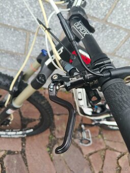 GT Sensor Carbon Expert 2014 - 14