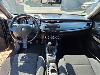 Alfa Romeo Giulietta 1.6 MJTd 77KW S.Kniha - 14