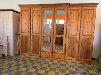 KOMPLETNÍ DŘEVĚNÁ LOŽNICE MUSTERRING - 14