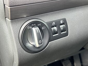 VW TOURAN 2010  77KW 6st.MANUAL/TAZNE/VYBAVA - 14