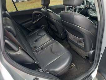 Toyota Rav4, 2.2D-Cat 4x4+klima+navi+alu.kola+BEZ Koroze - 14