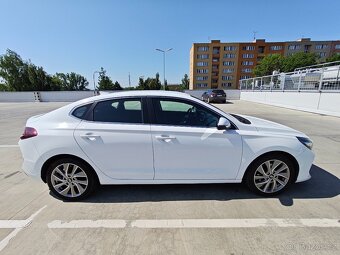 Hyundai i30 Fastback 1.4 T-GDi 103 kW, 7st. DCT automat - 14