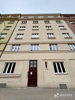 Pronájem bytu 2+kk po rekonstrukci, 47 m², U Skládky, Praha  - 14