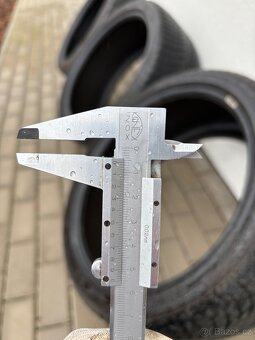 Zimní pneumatiky Pirelli, Nokian 255/35 R19 - 14