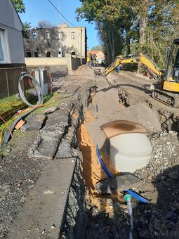 Strojník kolových a pásových rypadla JCB - 14