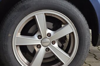 Ford Focus MK2 kombi 1,6 benzin 85kW - 14