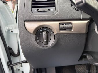 ŠKODA YETI 1,4 TSI STYLE 4x4 DSG - XENON,  PARK. KAMERA - 14