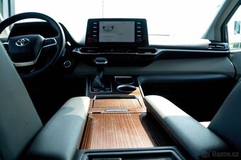 Toyota Sienna XLE 2022 – Gas/Electric Hybrid - 14