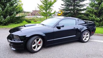 Ford Mustang GT California 2007 V8 4,6l manuál TOP ZVUK - 14