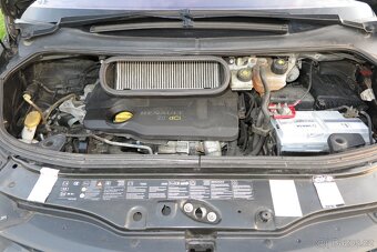 Renault Espace 2.0dCi 110 kW luxusní výbava 25TH - 14
