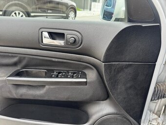 Volkswagen Golf IV 1.6i 77Kw Special- Klima - 14