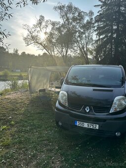RENAULT TRAFIC 2.0dci 84kw 2008 5,2m OBYTKA - 14