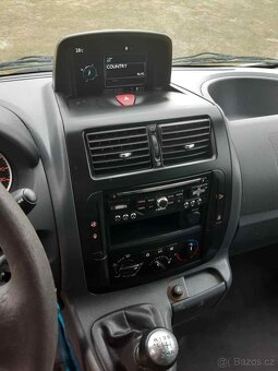 Peugeot Expert Tepee 2,0HDI 94kw- 8 míst  -rok 2014 - 14