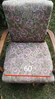 Historické křeslo s dřevěnými područkami - 14